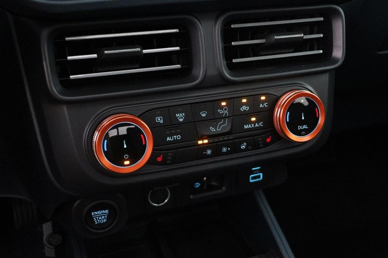 Ford Maverick Vehicle Image 20