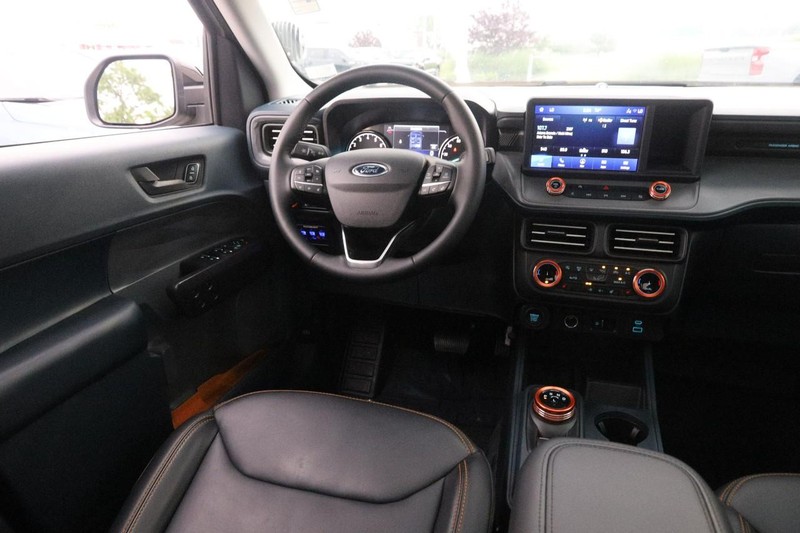 Ford Maverick Vehicle Image 25