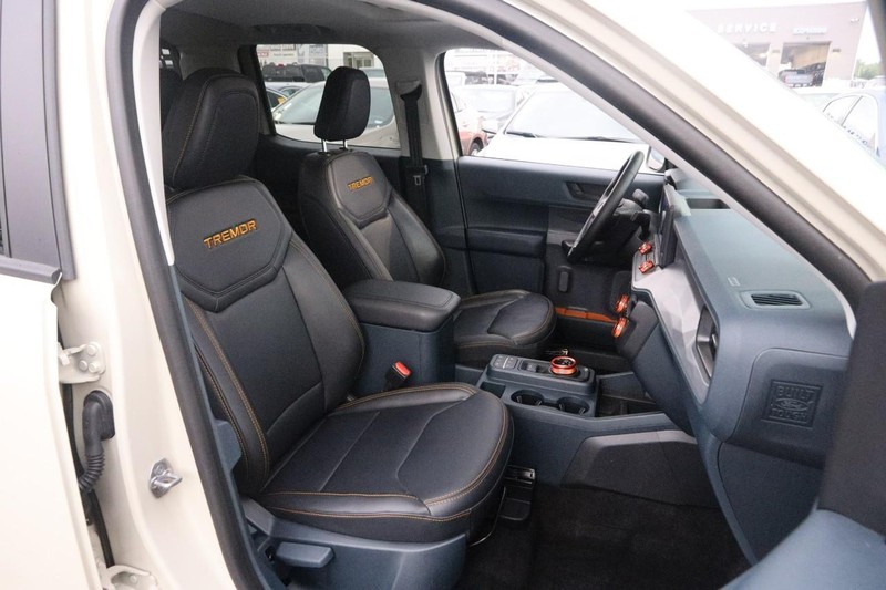 Ford Maverick Vehicle Image 29