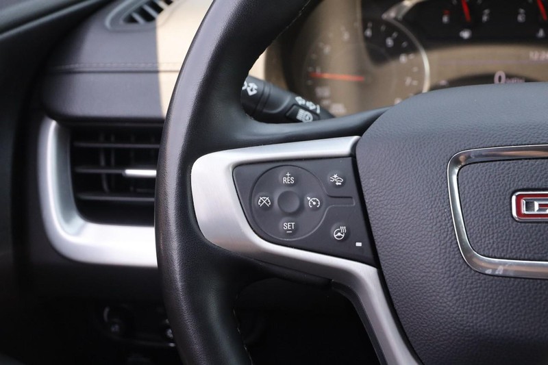 GMC Terrain Vehicle Image 12