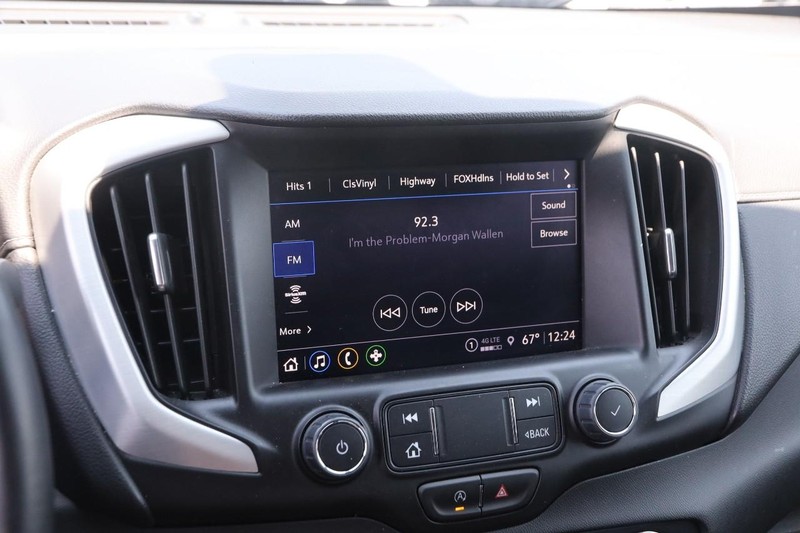 GMC Terrain Vehicle Image 16