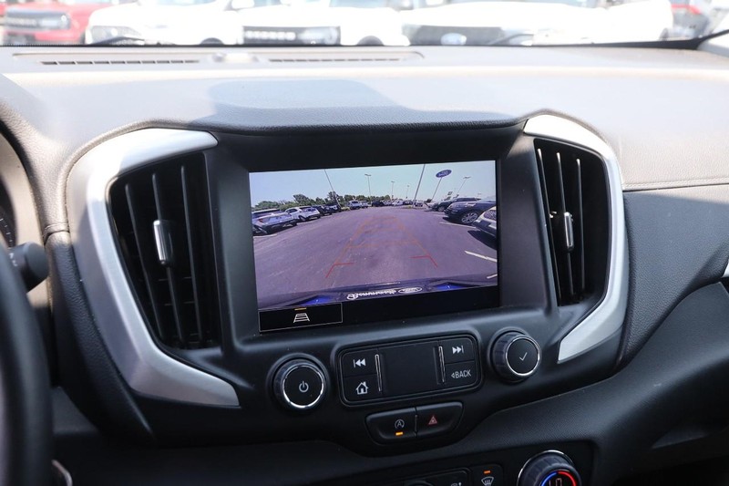 GMC Terrain Vehicle Image 17