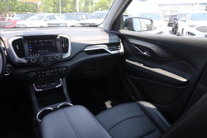 GMC Terrain Vehicle Image 25