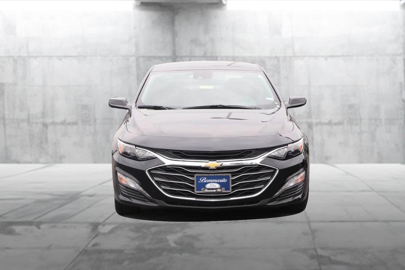 Chevrolet Malibu Vehicle Image 04