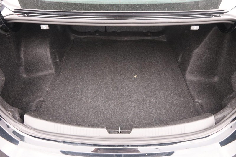 Chevrolet Malibu Vehicle Image 07