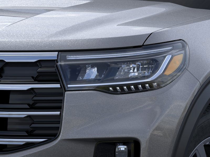 Ford Explorer Vehicle Image 18