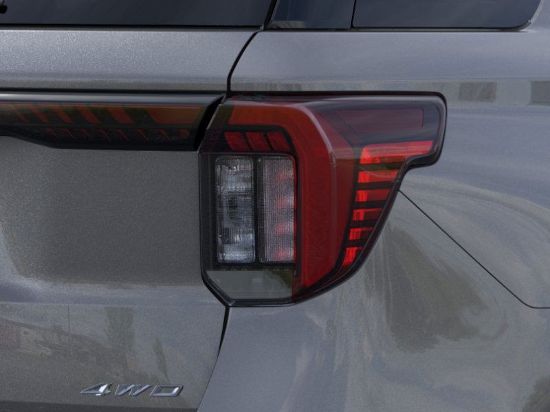 Ford Explorer Vehicle Image 21