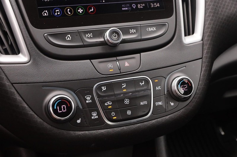 Chevrolet Malibu Vehicle Image 17