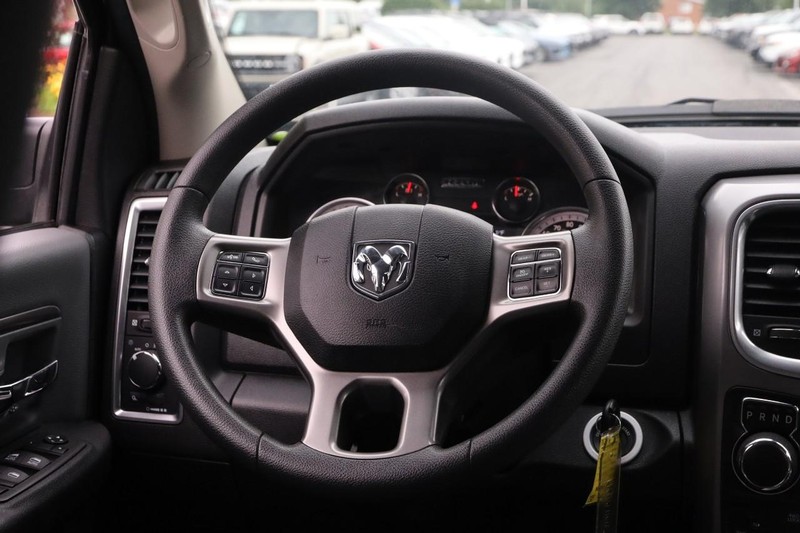 Ford Edge Vehicle Image 28