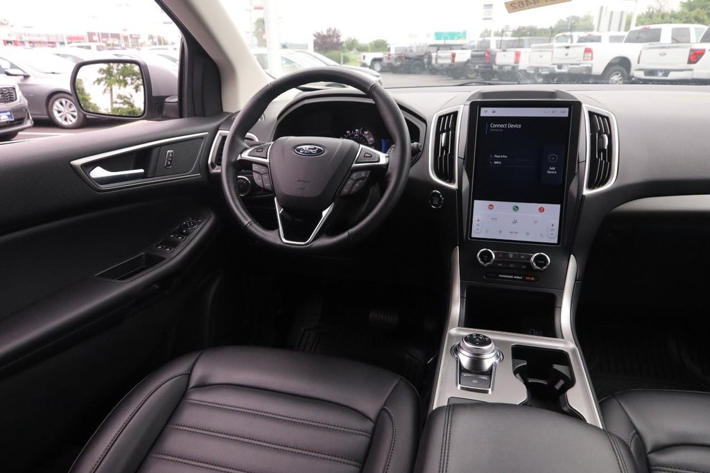 Ford Edge Vehicle Image 20