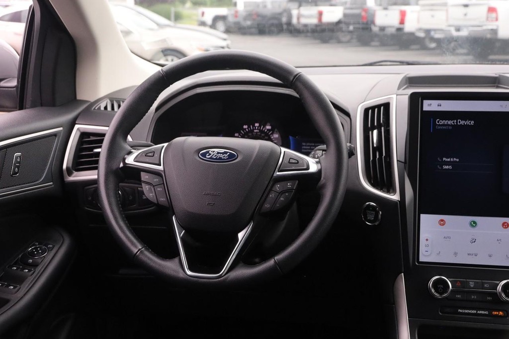 Ford Edge Vehicle Image 21