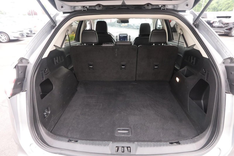 Ford Edge Vehicle Image 07