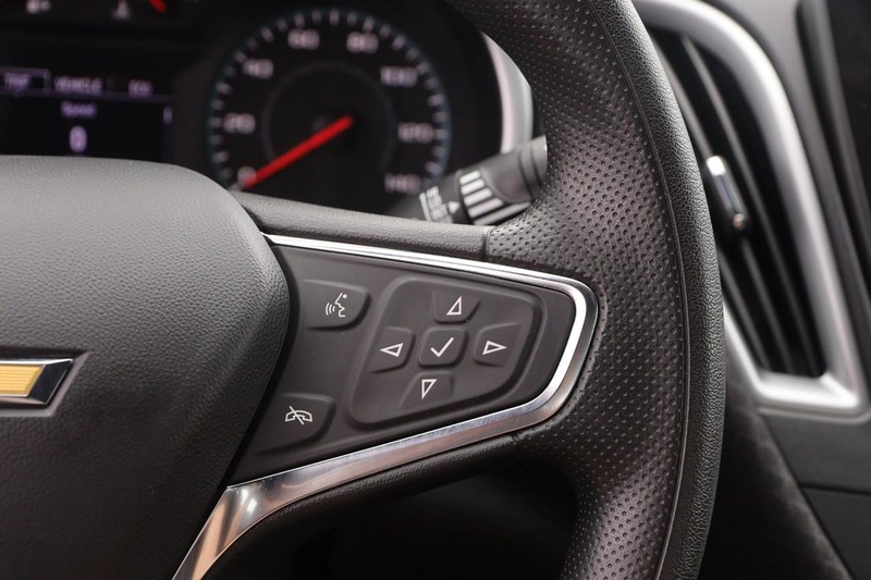 Chevrolet Malibu Vehicle Image 12