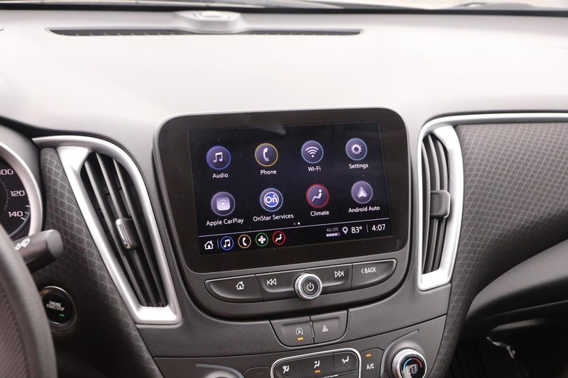 Chevrolet Malibu Vehicle Image 15