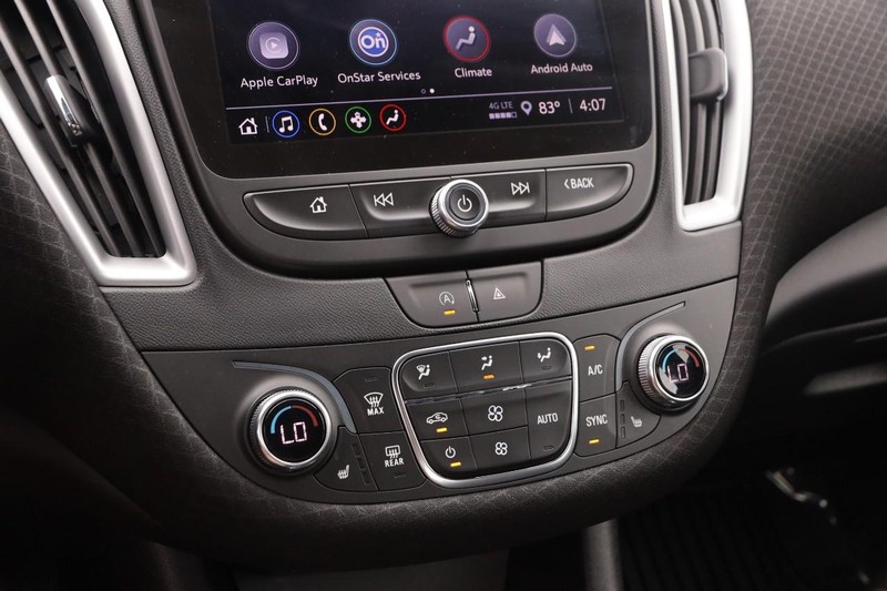 Chevrolet Malibu Vehicle Image 17