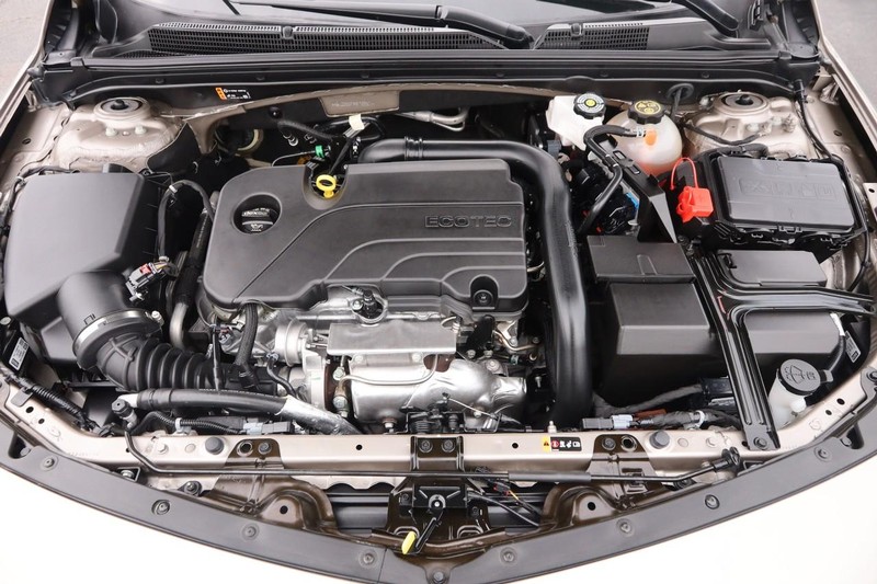 Chevrolet Malibu Vehicle Image 25