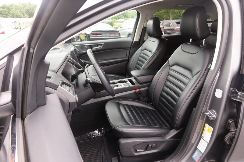 Ford Edge Vehicle Image 08