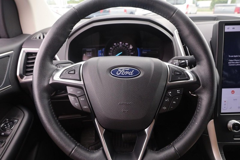 Ford Edge Vehicle Image 10