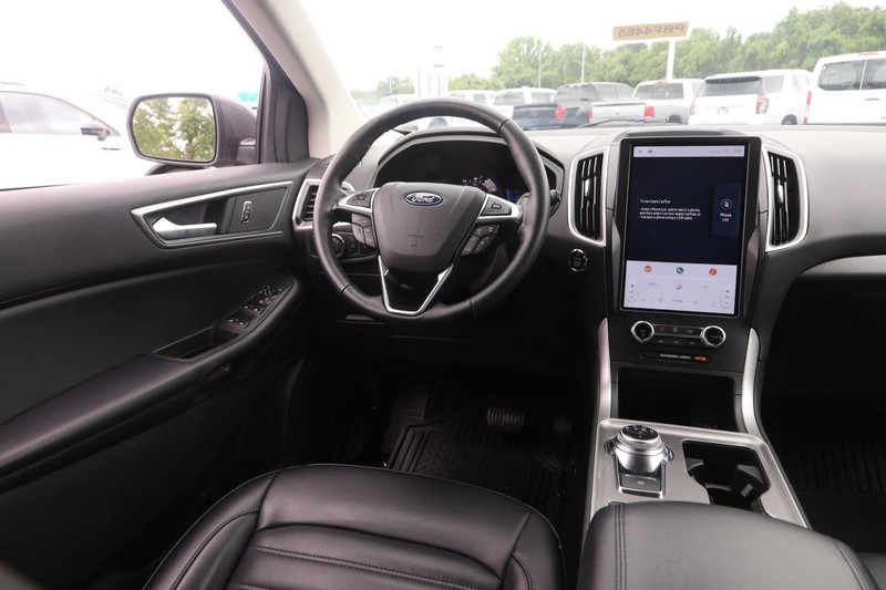 Ford Edge Vehicle Image 20