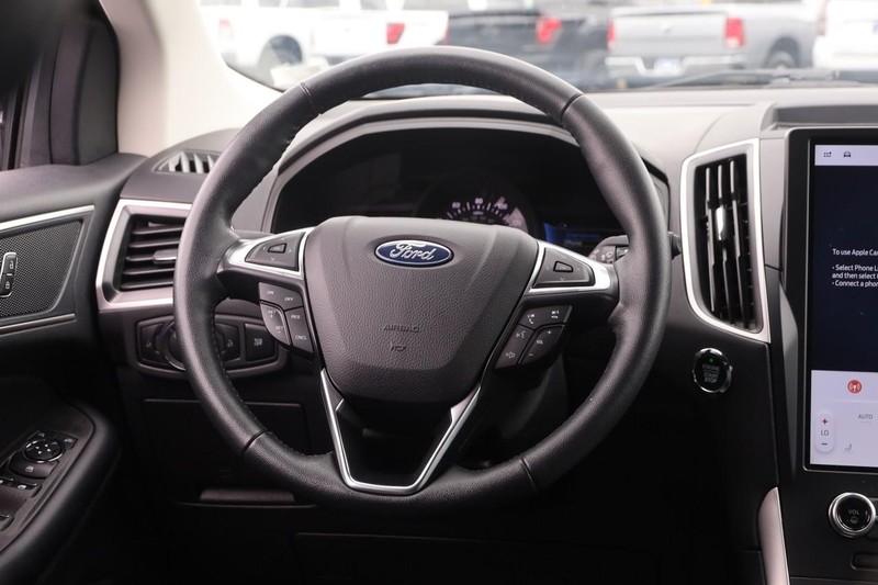 Ford Edge Vehicle Image 21