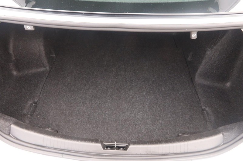 Chevrolet Malibu Vehicle Image 06