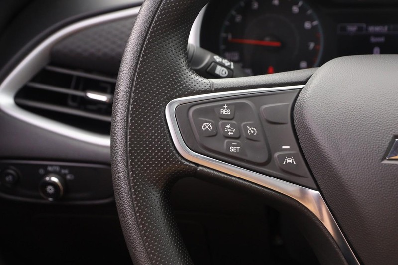Chevrolet Malibu Vehicle Image 10
