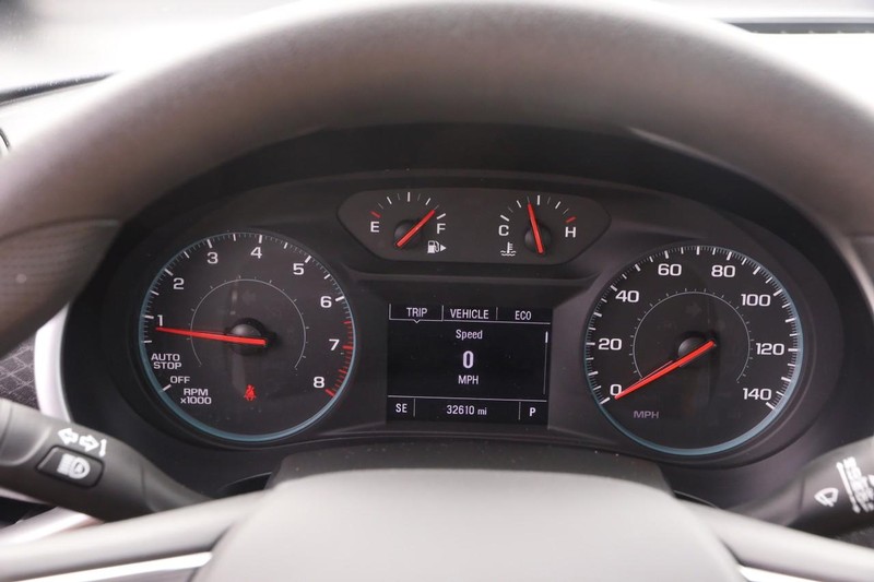 Chevrolet Malibu Vehicle Image 12