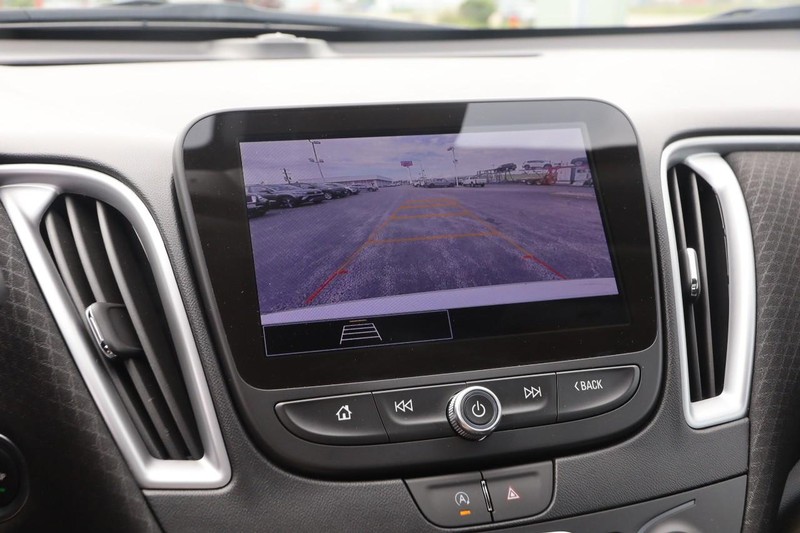 Chevrolet Malibu Vehicle Image 15