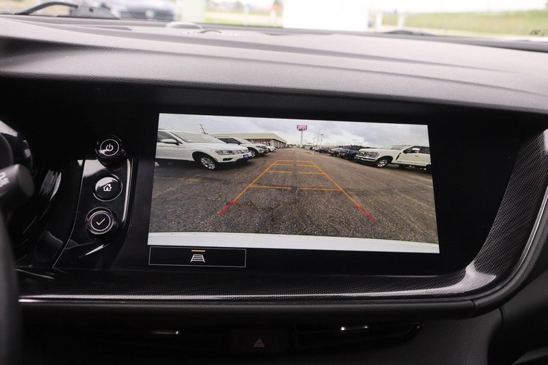 Buick Envision Vehicle Image 17