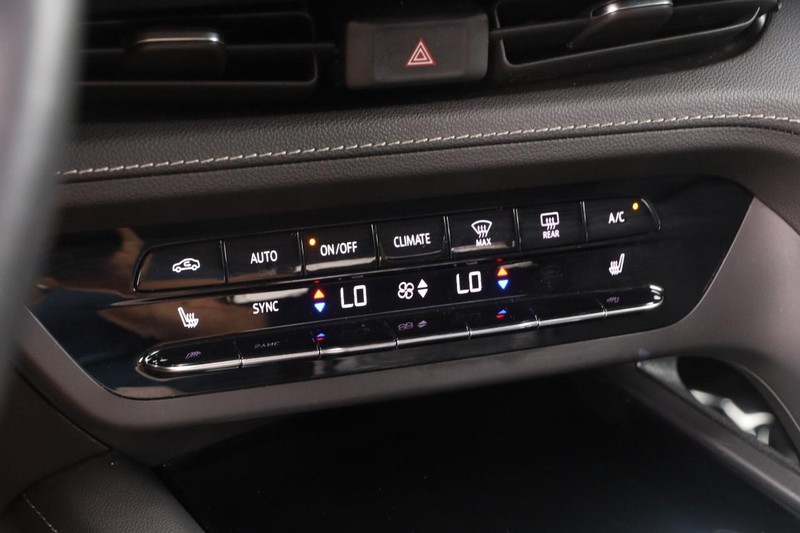Buick Envision Vehicle Image 18