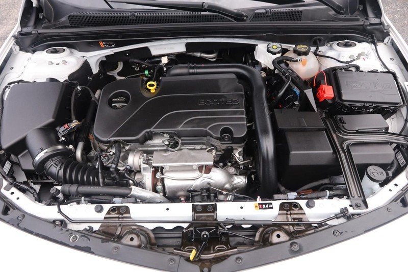 Chevrolet Malibu Vehicle Image 25