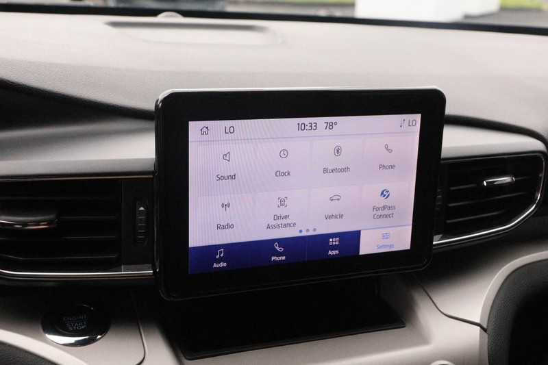 Ford Explorer Vehicle Image 17