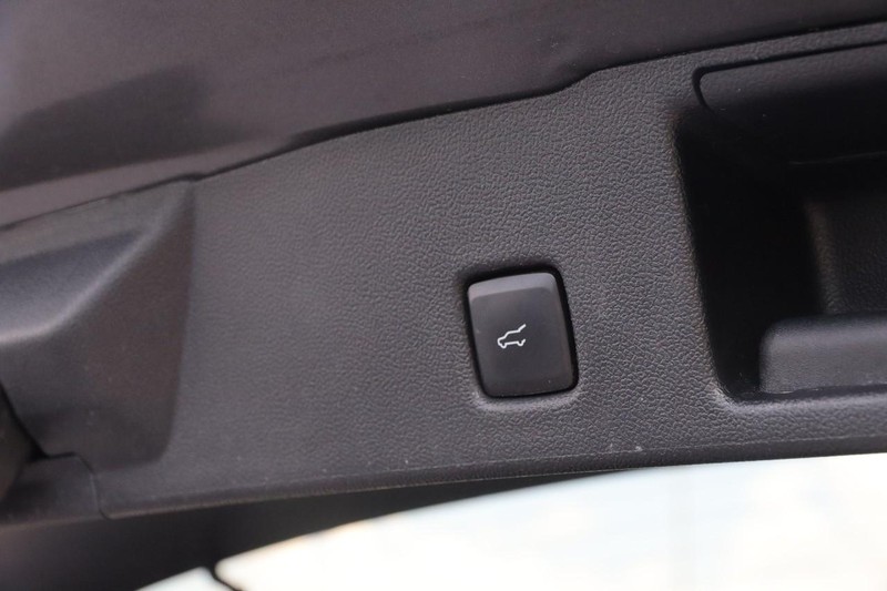 Ford Escape Vehicle Image 08