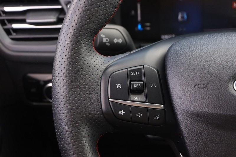 Ford Escape Vehicle Image 12