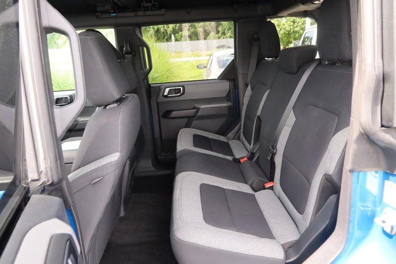 Ford Bronco Vehicle Image 09