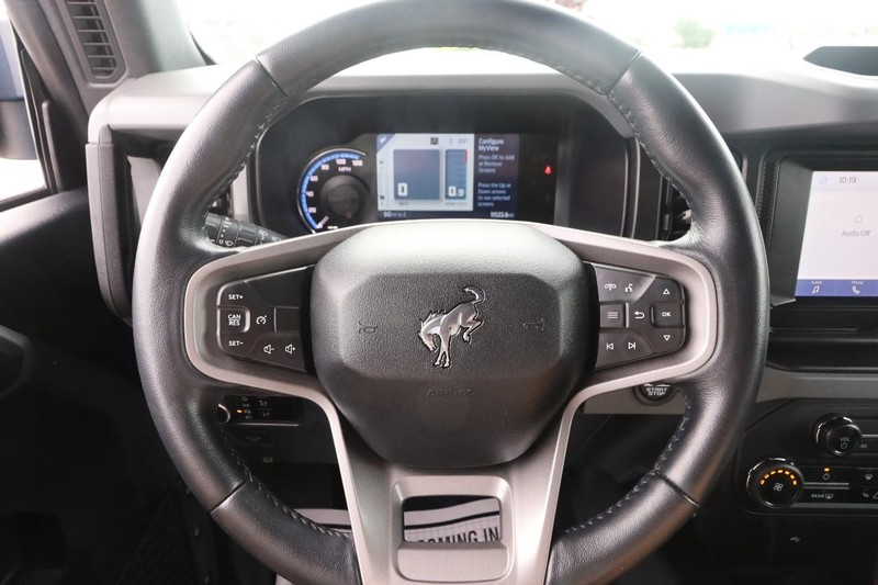 Ford Bronco Vehicle Image 10