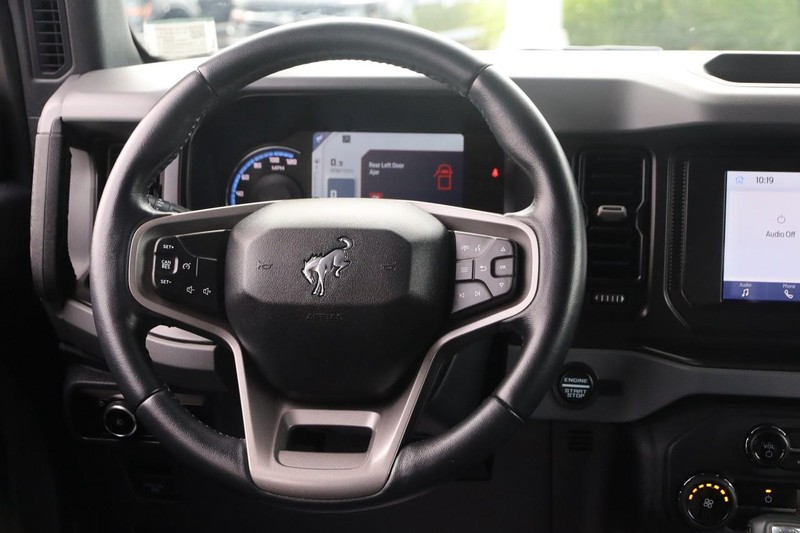 Ford Bronco Vehicle Image 22