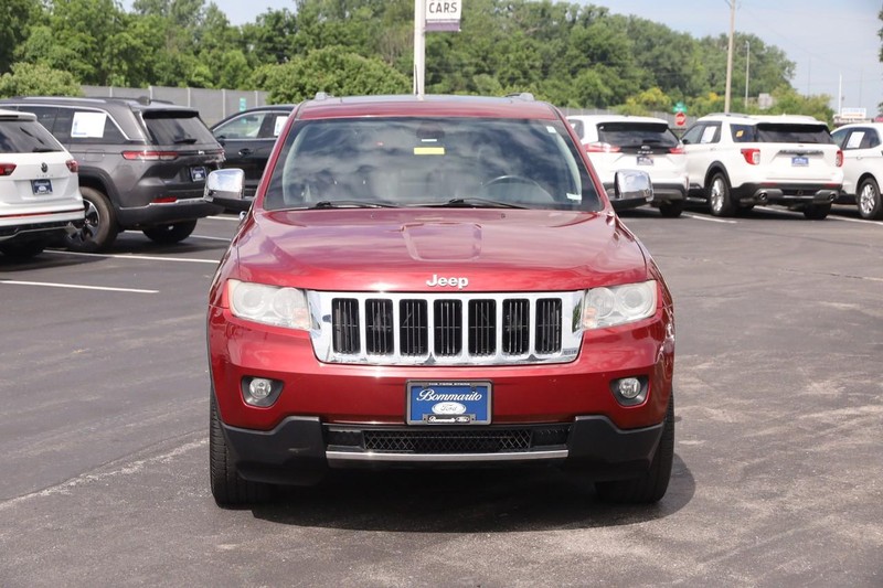 Jeep Grand Cherokee Vehicle Image 04