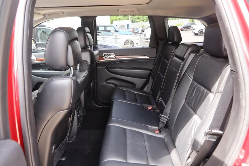 Jeep Grand Cherokee Vehicle Image 10