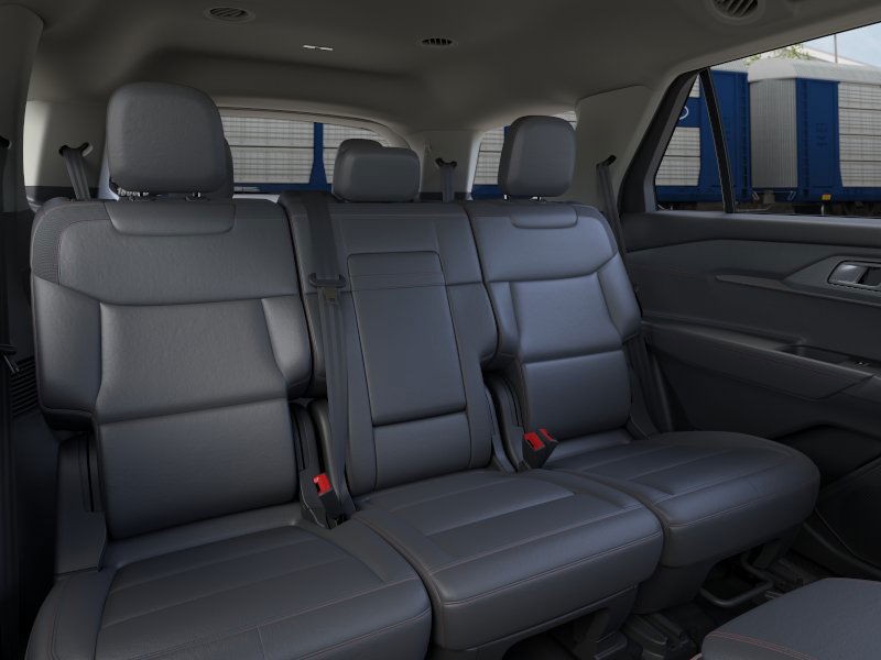 Ford Explorer Vehicle Image 11