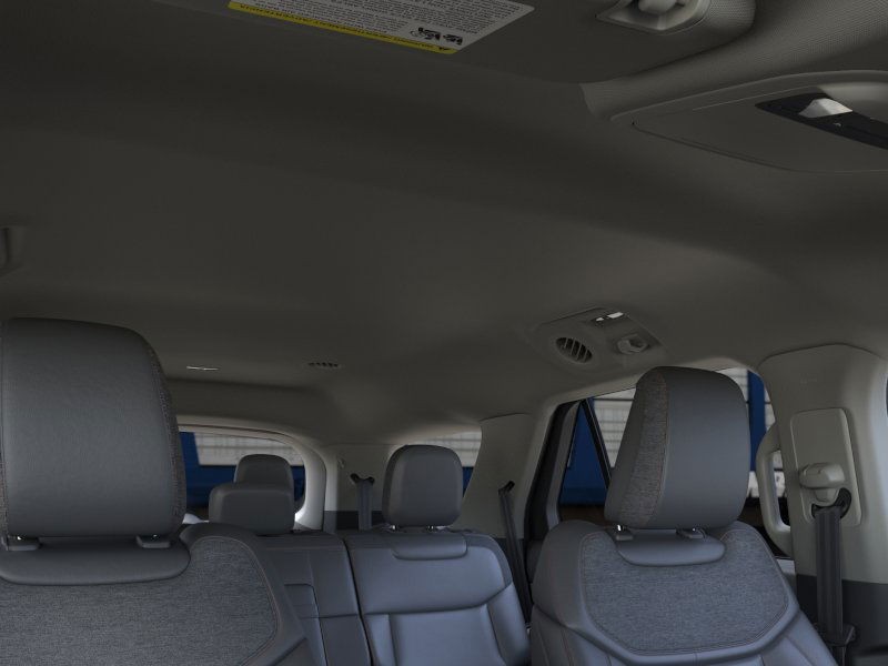 Ford Explorer Vehicle Image 22