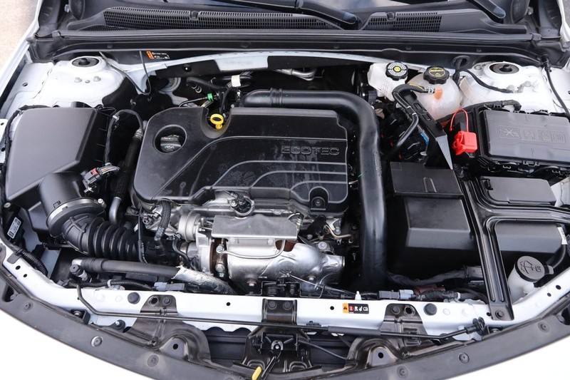 Chevrolet Malibu Vehicle Image 25
