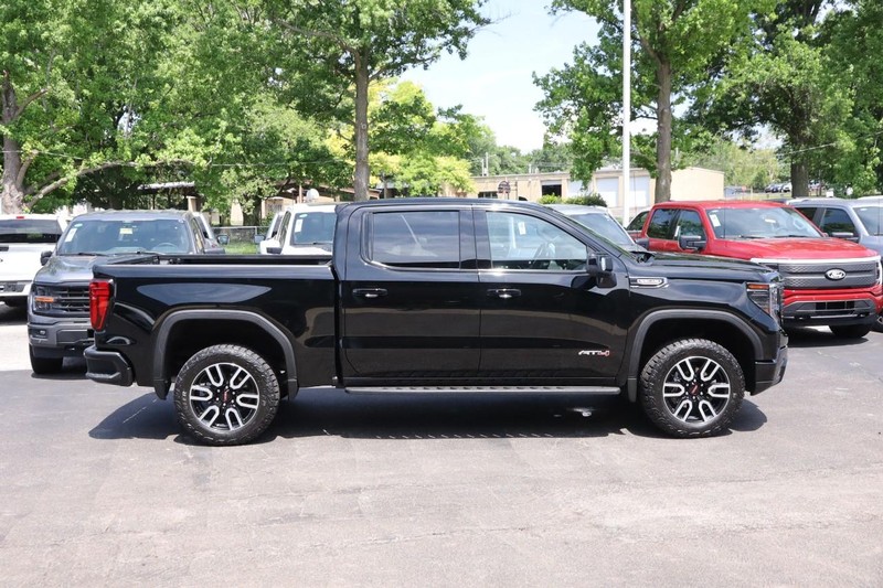 GMC Sierra 1500 Vehicle Image 05