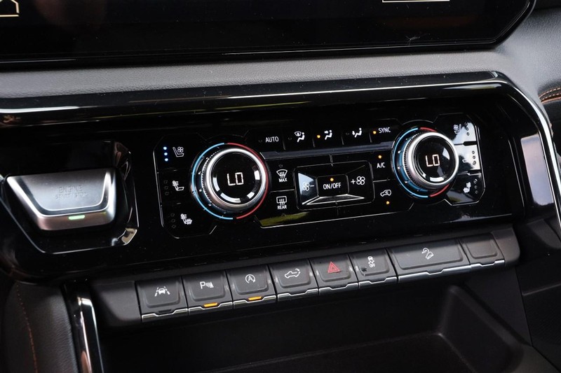 GMC Sierra 1500 Vehicle Image 18