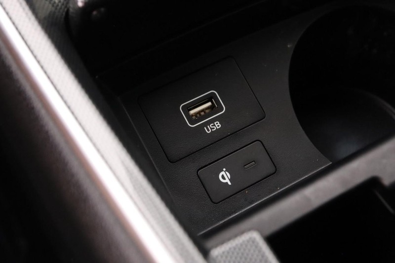 Hyundai Santa Fe Vehicle Image 18