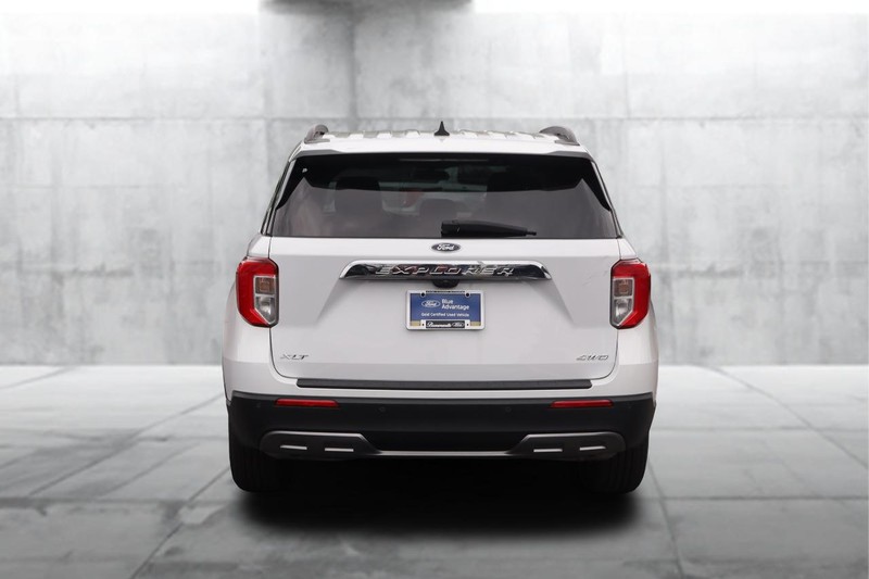 Ford Explorer Vehicle Image 06