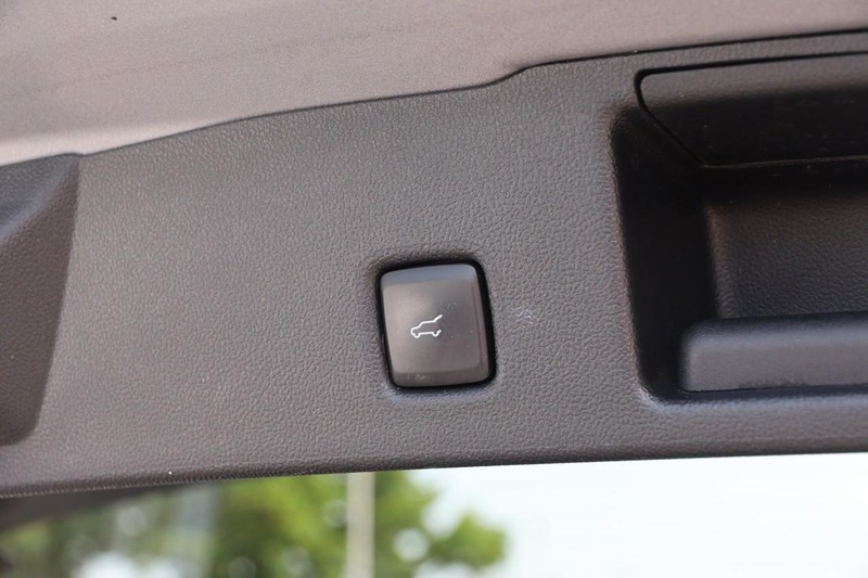 Ford Escape Vehicle Image 08