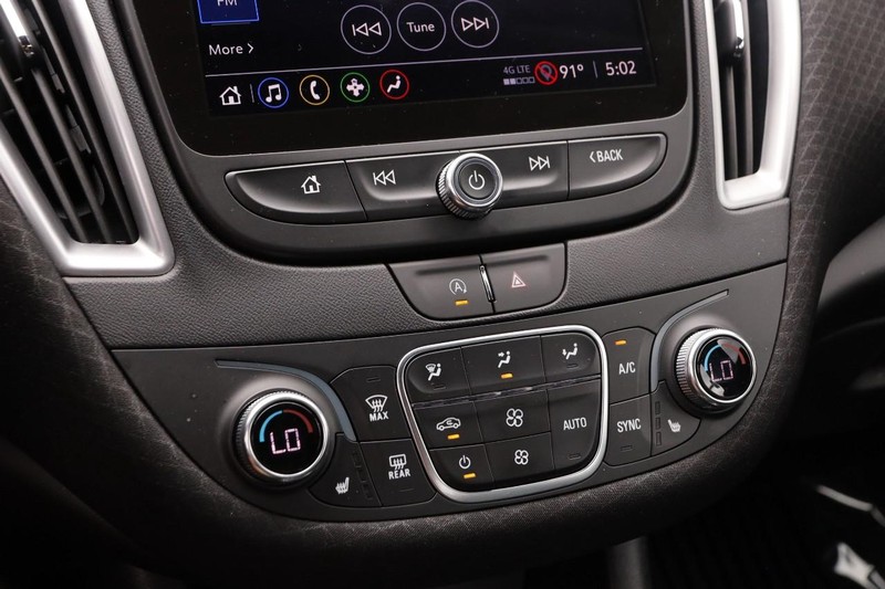Chevrolet Malibu Vehicle Image 17