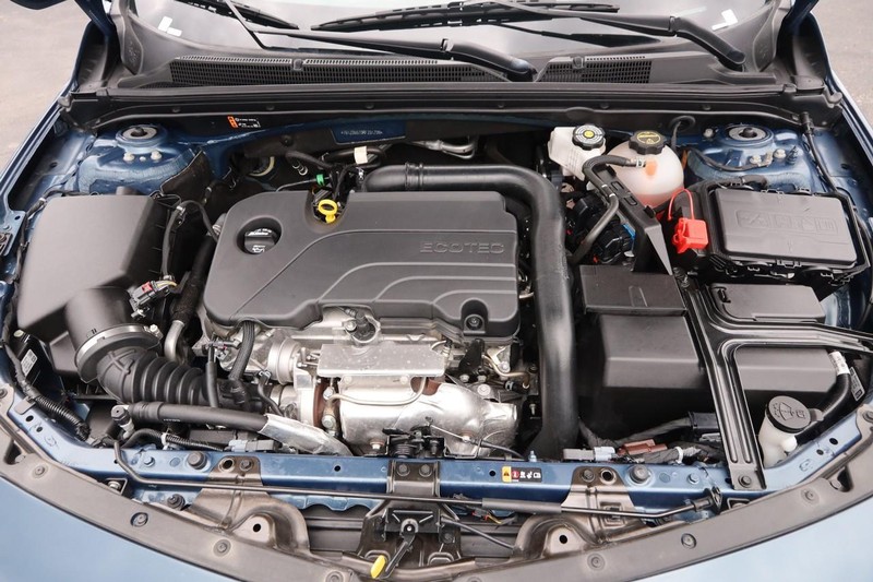 Chevrolet Malibu Vehicle Image 25