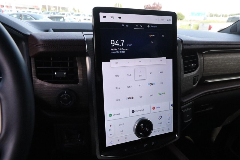 Ford Expedition Vehicle Image 21